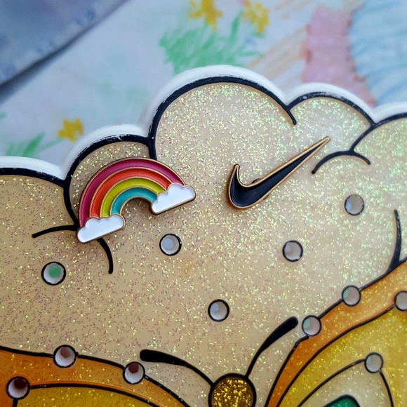 Rainbow 🌈 Pin - Picture 4 of 4
